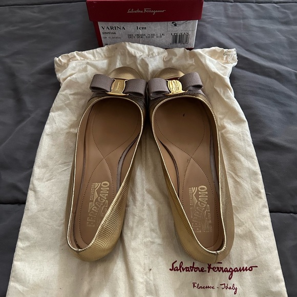 Salvatore Ferragamo Shoes - Ferragamo Varina Flats